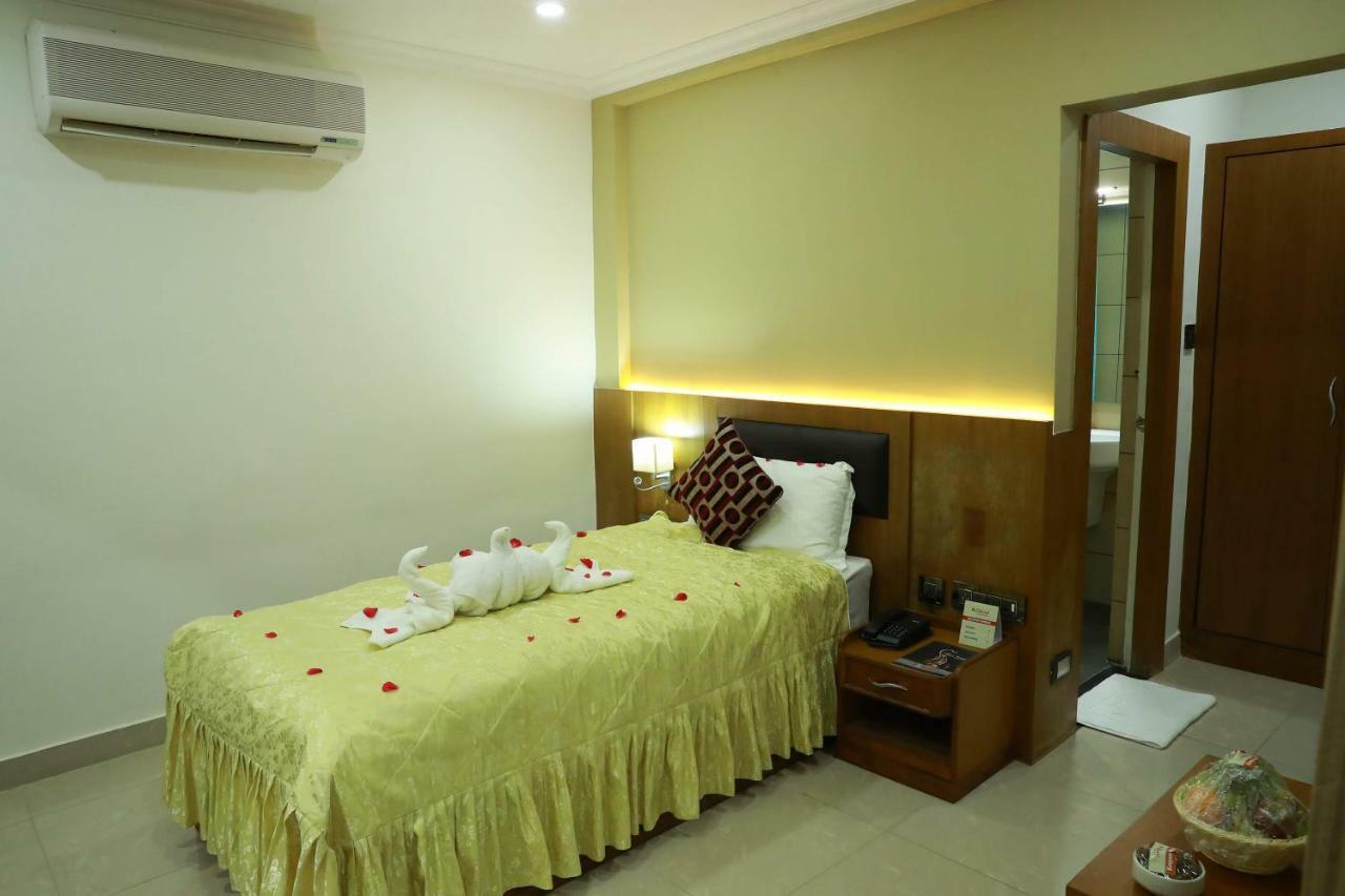 Hotel Rohini International Kallār Exterior foto