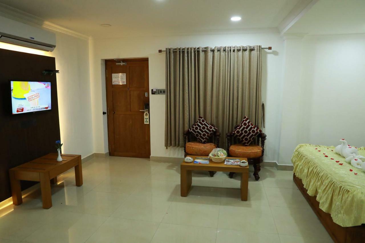 Hotel Rohini International Kallār Exterior foto