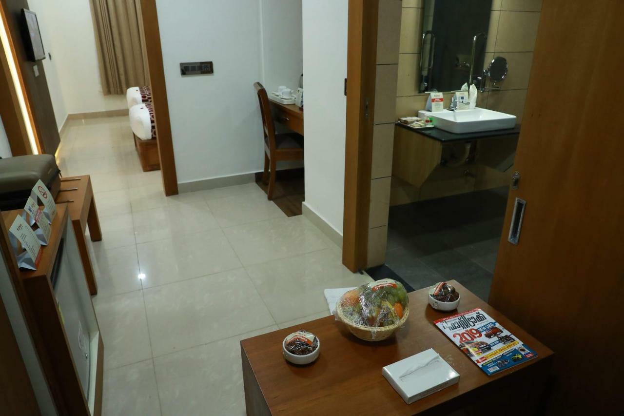 Hotel Rohini International Kallār Exterior foto