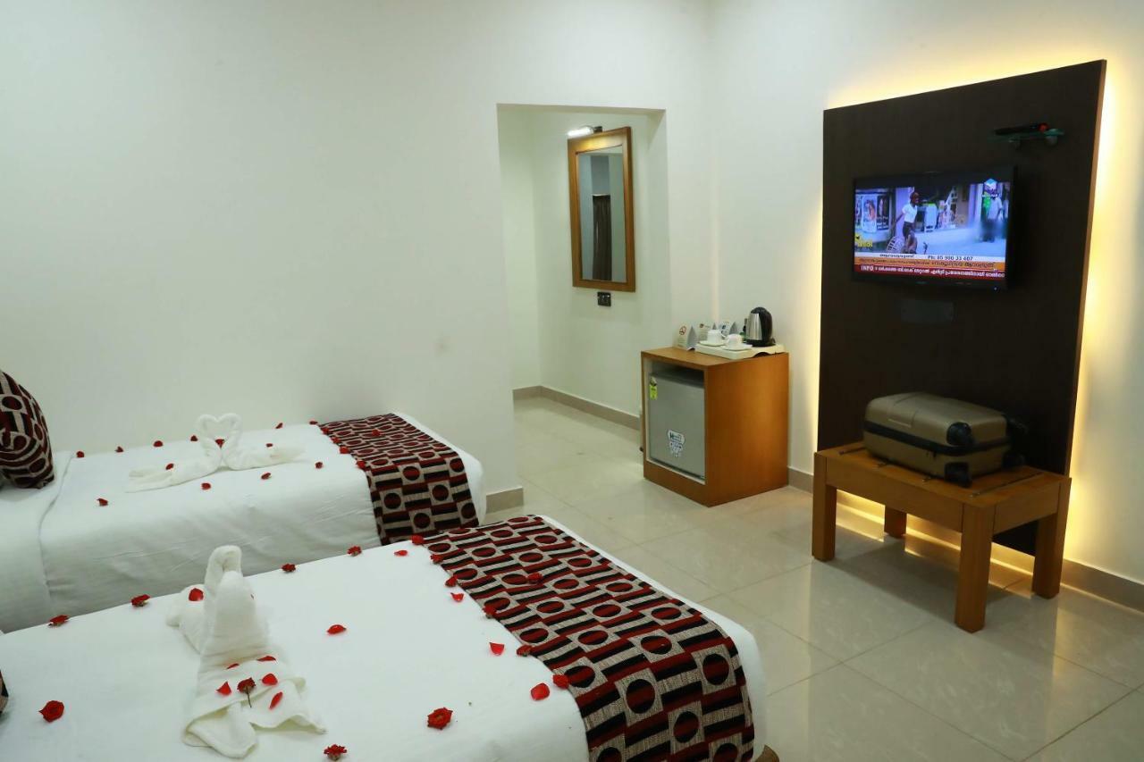 Hotel Rohini International Kallār Exterior foto